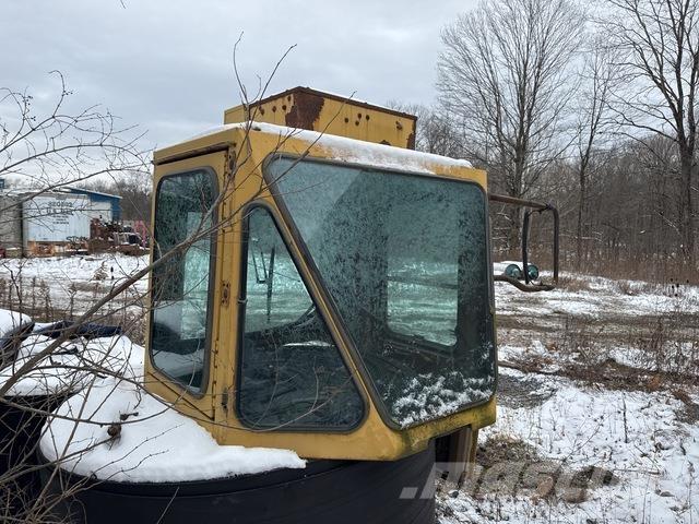 CAT 992 Cabins and interior