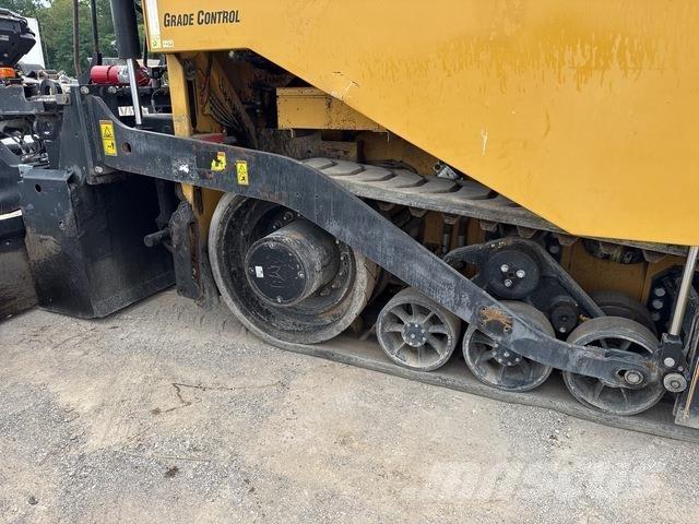 CAT AP1055F Asphalt pavers