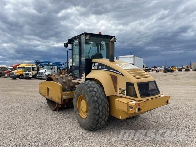 CAT CS-663E Single drum rollers
