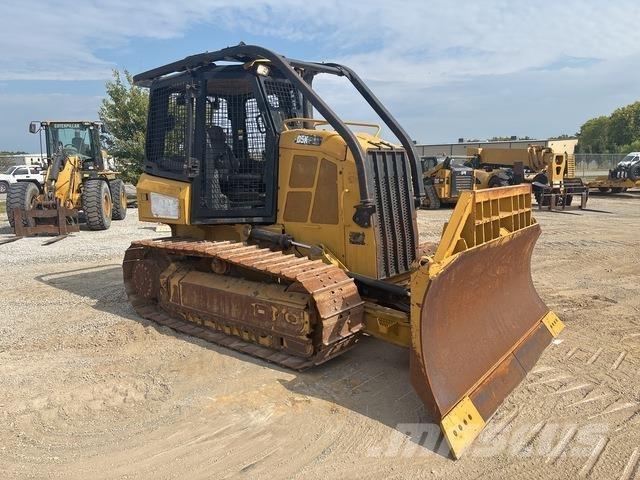 CAT D5K2 XL Crawler dozers