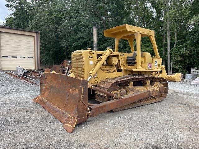 CAT D6D Crawler dozers