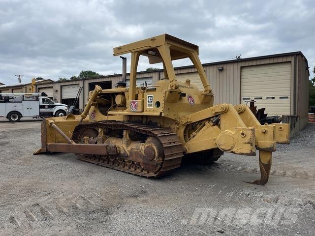 CAT D6D Crawler dozers