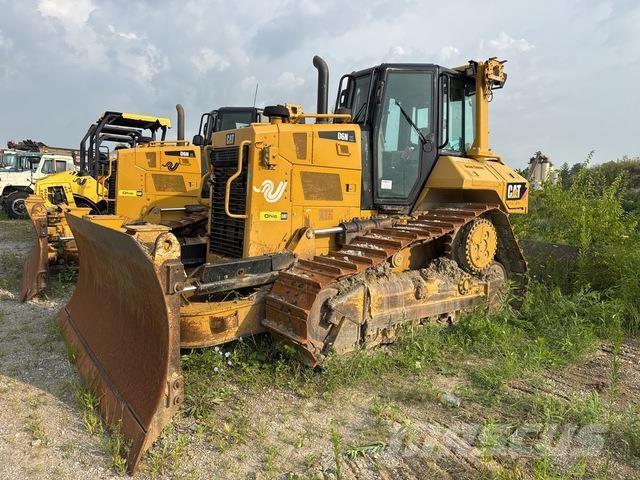 CAT D6N XL Crawler dozers