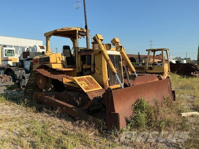 CAT D6R Crawler dozers