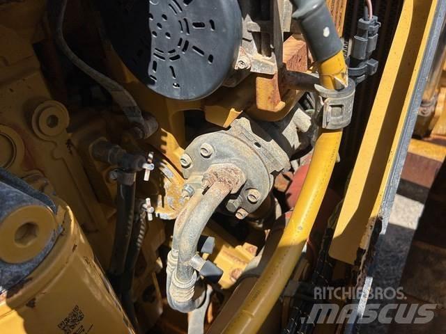 CAT D6T LGP Crawler dozers