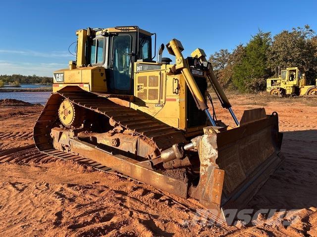 CAT D6T LGP Crawler dozers