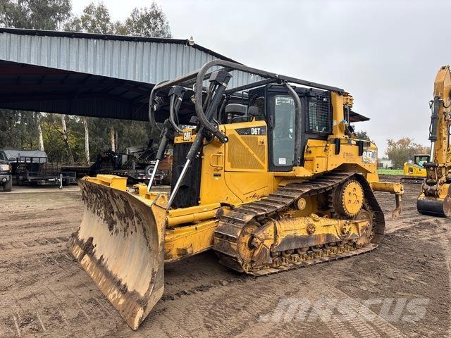CAT D6T XL Crawler dozers
