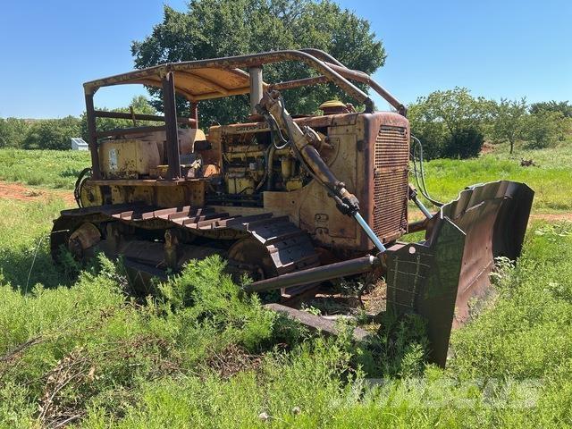 CAT D8H Crawler dozers
