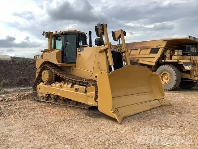 CAT D8T Crawler dozers