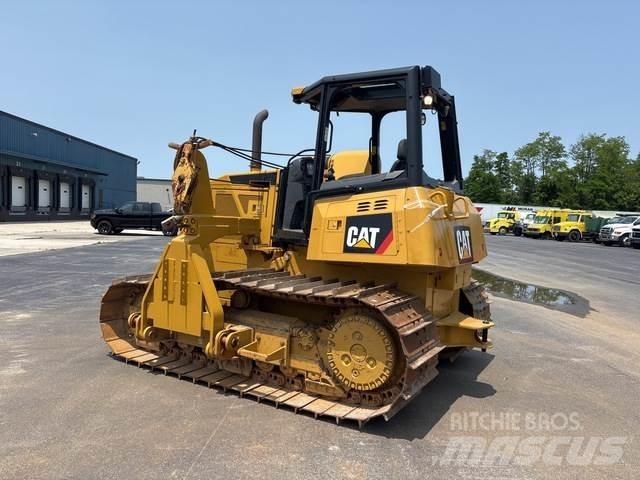 CAT PL61 Pipe layer dozers