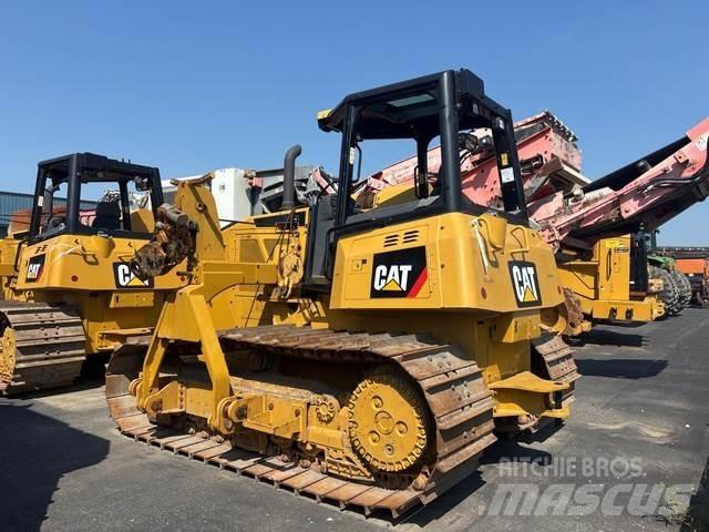CAT PL61 Pipe layer dozers