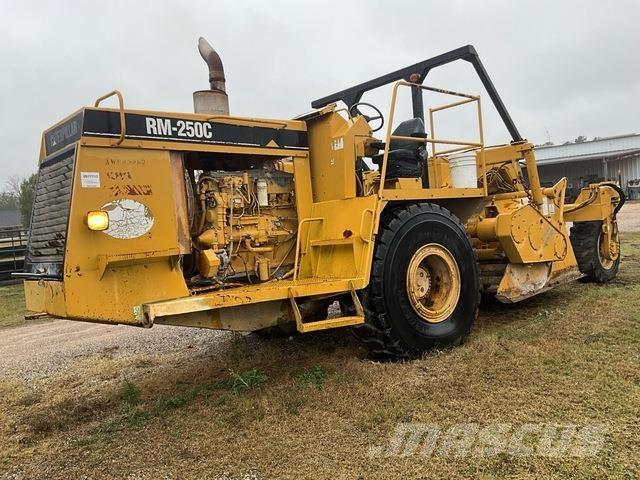 CAT RM-250C Soil compactors