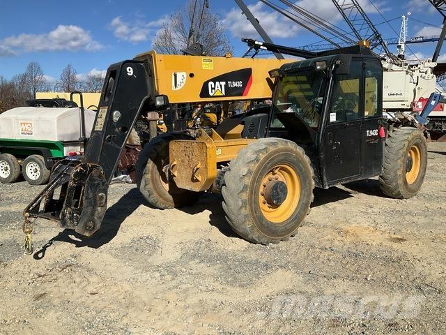 CAT TL943C Telescopic handlers