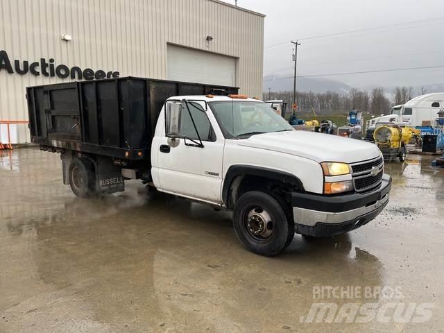 Chevrolet 3500 Flatbed / Dropside trucks