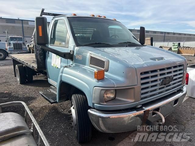 Chevrolet 4500 Flatbed / Dropside trucks