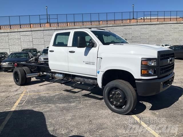 Chevrolet 5500 Cabins and interior