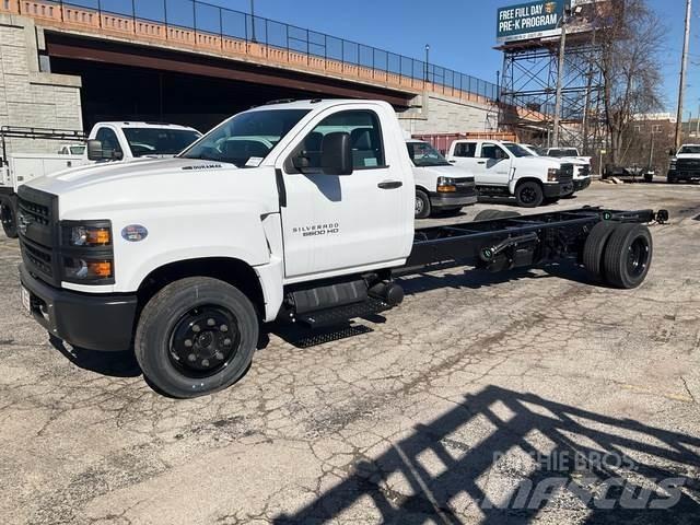 Chevrolet 6500 Cabins and interior
