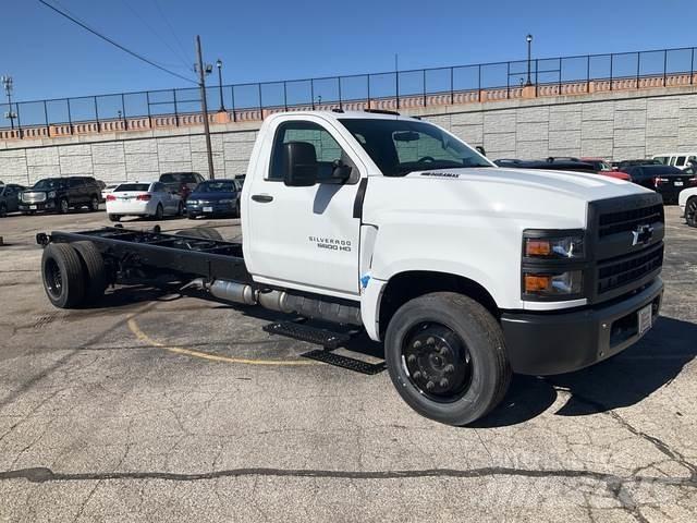Chevrolet 6500 Cabins and interior