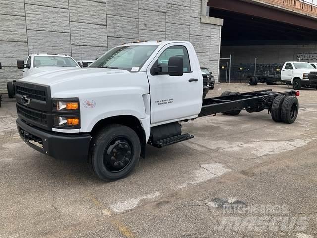 Chevrolet 6500 Cabins and interior
