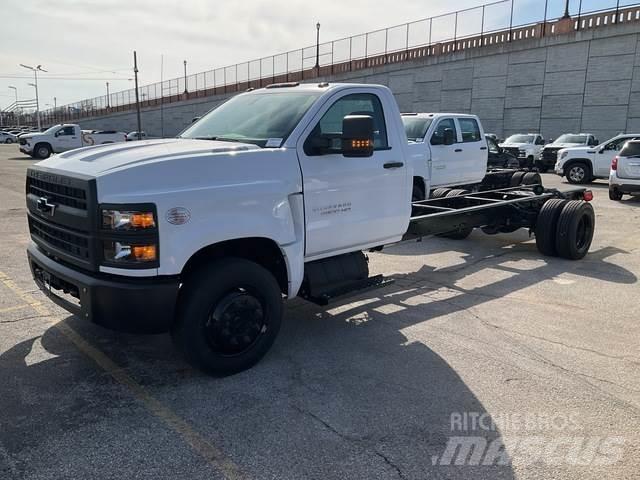 Chevrolet 6500 Cabins and interior