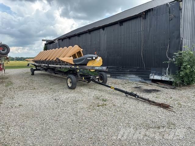 CLAAS 1230 Combine harvester heads