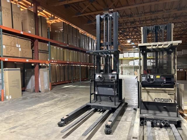 Crown SP Medium lift order picker