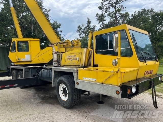 Daewoo DTC-35 Track mounted cranes
