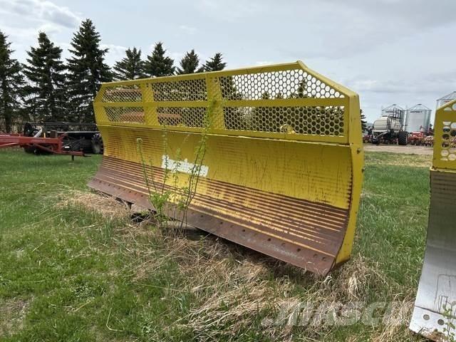 Degelman 6900 Wheel dozers