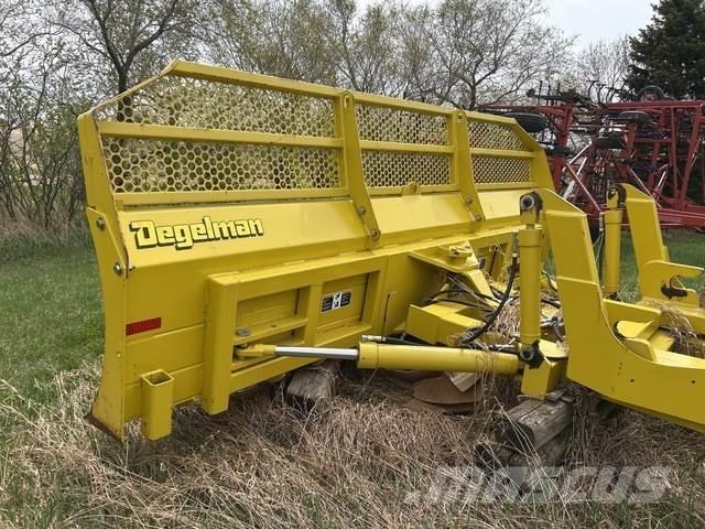 Degelman 6900 Wheel dozers