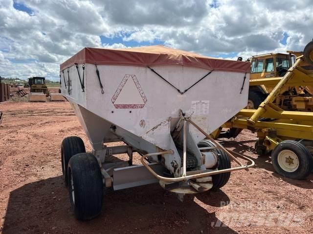  Dempster Fertilizer sprayers
