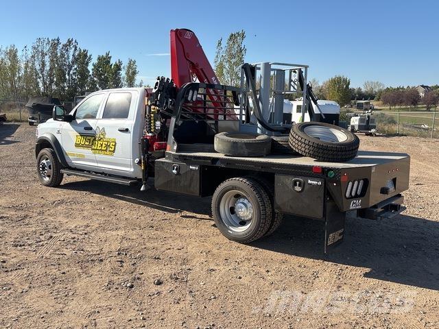 Dodge 5500 Truck mounted cranes