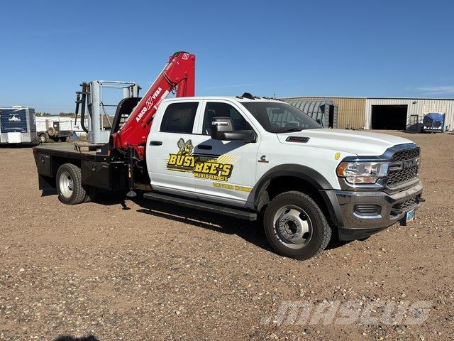 Dodge 5500 Truck mounted cranes