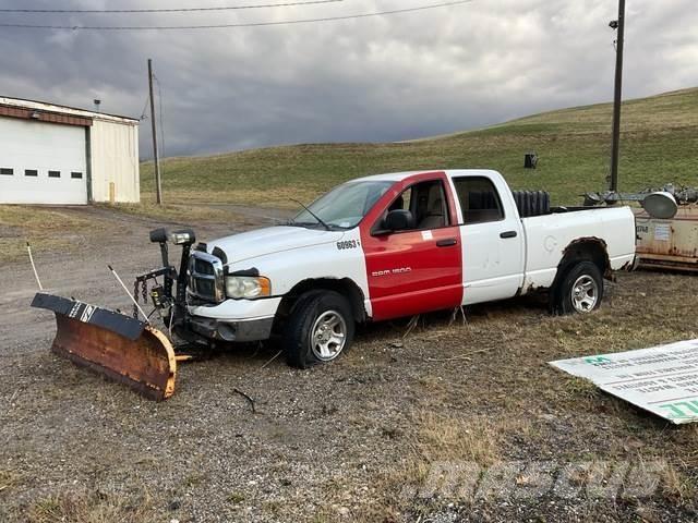 Dodge Ram 1500 Snow blades and plows