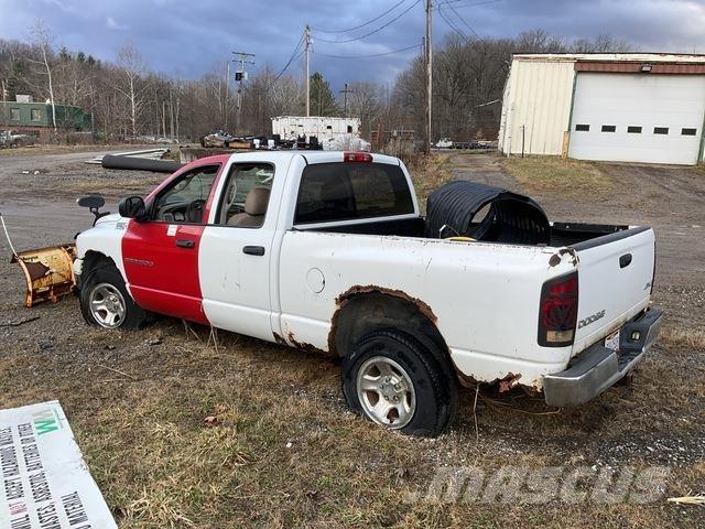 Dodge Ram 1500 Snow blades and plows