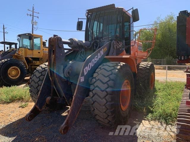 Doosan DL300-5 Wheel loaders