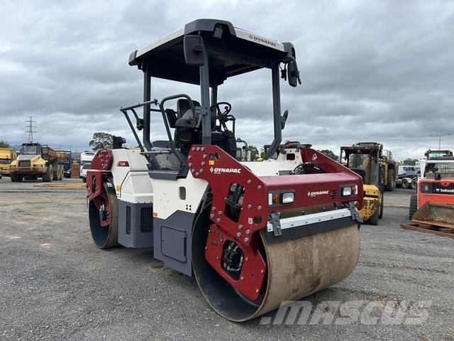 Dynapac CC2200 Twin drum rollers