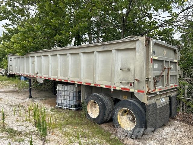 East Mfg  Tipper trailers