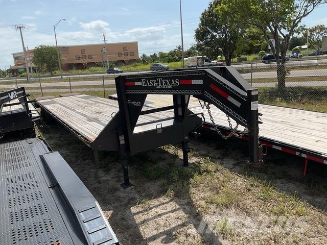 East Mfg Texas Car carrier