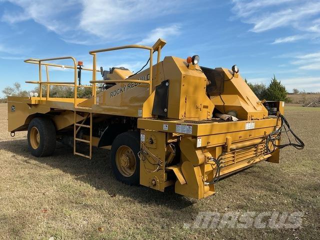 Etnyre  Sand and salt spreaders