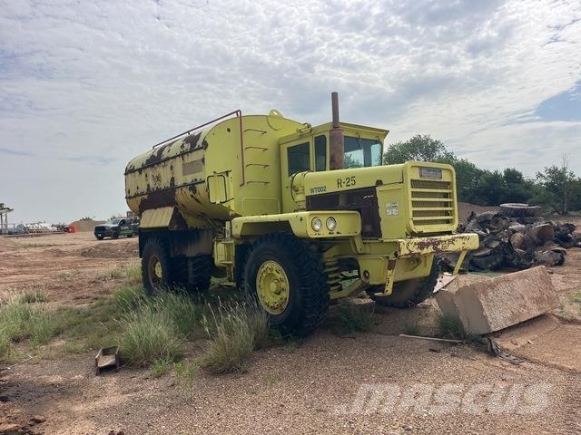 Euclid 215F.D. Water bowser
