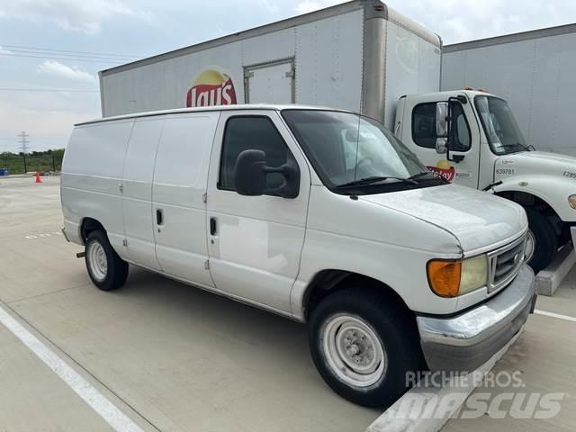 Ford E-150 Panel vans