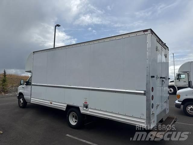 Ford E-350 Panel vans