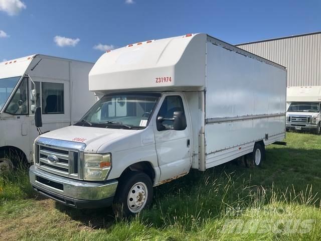 Ford E-350 Panel vans
