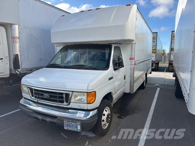 Ford E-350 Box body