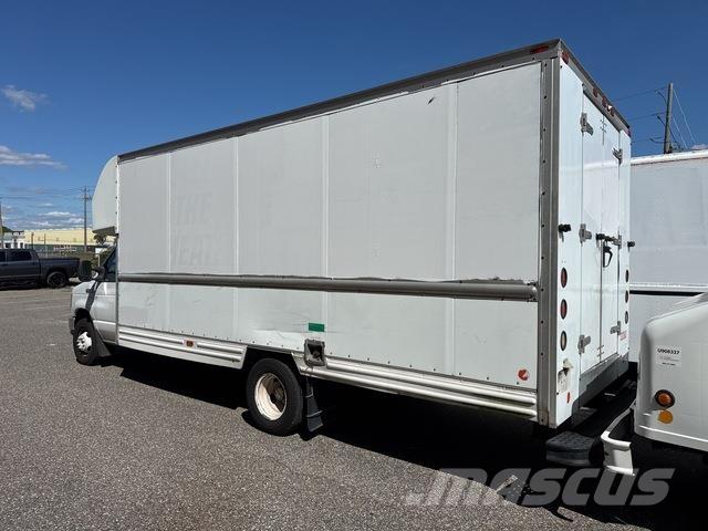 Ford E-350 Panel vans