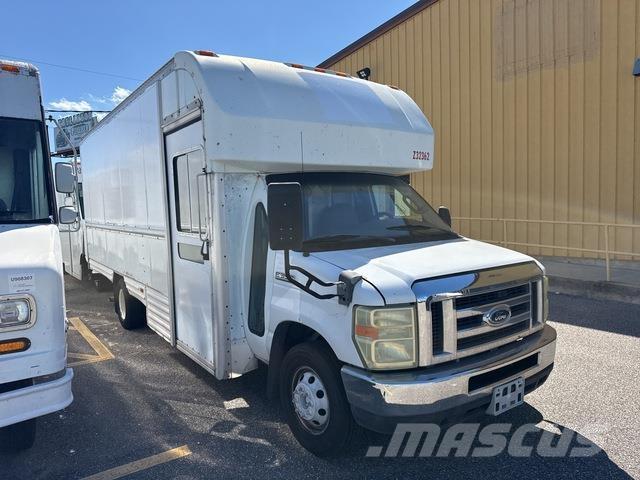 Ford E-350 Panel vans