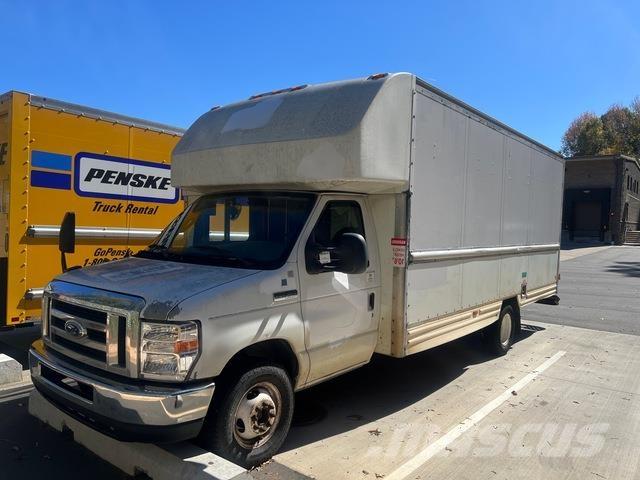Ford E-350 Panel vans