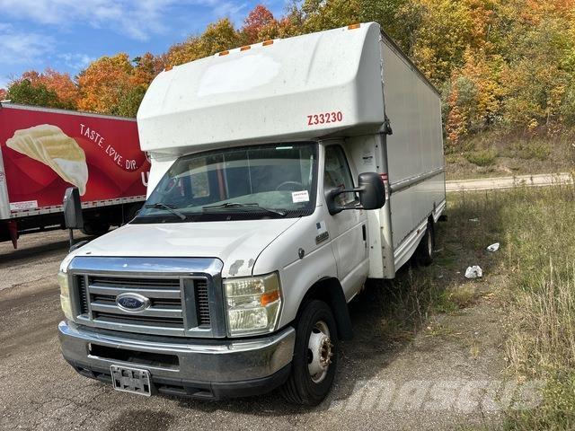 Ford E-350 Panel vans