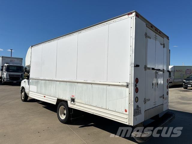 Ford E-350 Panel vans