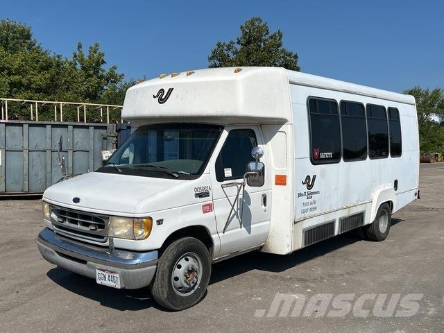 Ford E-450 Mini bus